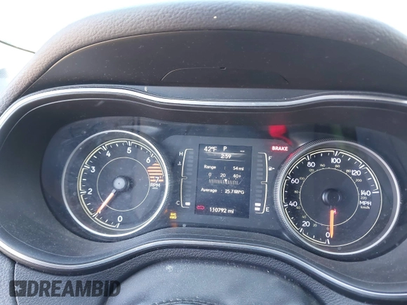 2019 Jeep Cherokee Latitude Plus with VIN 1C4PJMLB9KD177741, listed as a IAAI auction lot 41904835 with 110,792 mi miles. Bid and sale history available at carsss.com. Image 7.