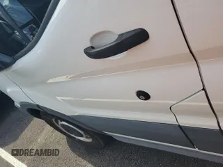 2018 Ford Transit z VIN 1FTYR1YG5JKA87528, wystawiony jako IAAI lot #42789862 z przebiegiem 169 818 mil mil oraz . Historia ofert i sprzedaży dostępna na DreamBid. Obrazek 13.