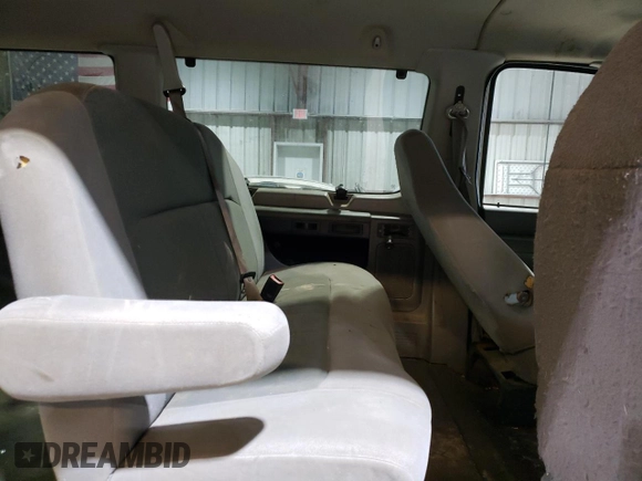 2008 Ford Econoline Passenger XL with VIN 1FBSS31L88DB04015, listed as a Copart auction lot 89138785 with 260,892 mi miles and Salvage Title. Bid and sale history available at DreamBid. Image 11.