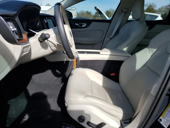 2021 Volvo S60 Momentum with VIN 7JR102TZXMG123619, listed as a Copart auction lot 89405775 with 35,316 mi miles and Salvage title. Bid and sale history available at DreamBid. Image 7.