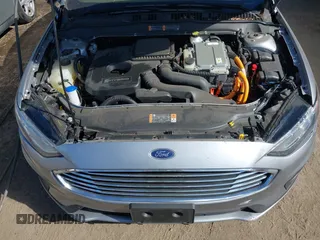 2020 Ford Fusion SE z VIN 3FA6P0LU4LR185202, wystawiony jako IAAI lot #40549321 z przebiegiem Nie podano mil oraz . Historia ofert i sprzedaży dostępna na DreamBid. Obrazek 10.