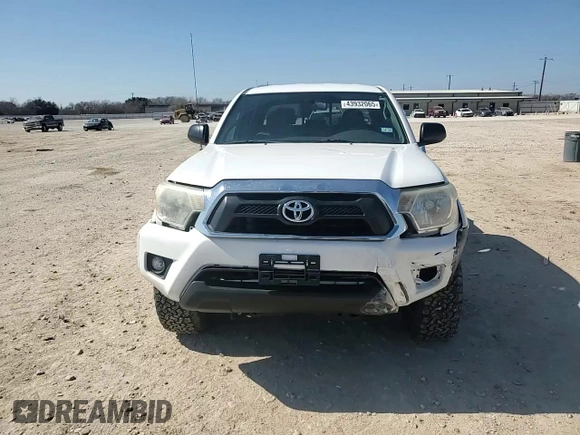 2014 Toyota Tacoma PreRunner with VIN 3TMJU4GN7EM159880, listed as a Copart auction lot 43932065 with 125,564 mi miles and Salvage Title. Bid and sale history available at carsss.com. Image 10.