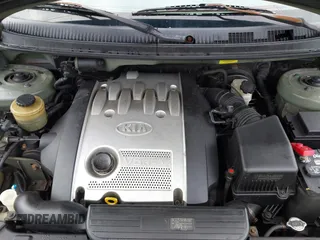 2005 Kia Sedona LX with VIN KNDUP132756687577, listed as a IAAI auction lot 41970855 with Not Provided miles and . Bid and sale history available at DreamBid. Image 10.
