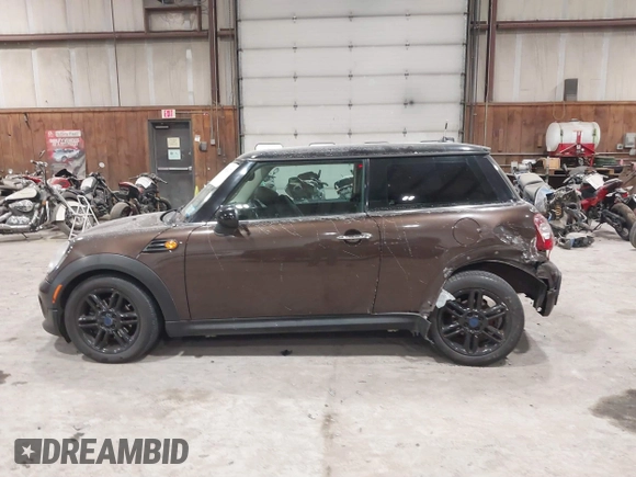 2012 MINI Hardtop with VIN WMWSU3C53CT260043, listed as a IAAI auction lot 41650247 with 180,711 mi miles and . Bid and sale history available at DreamBid. Image 15.