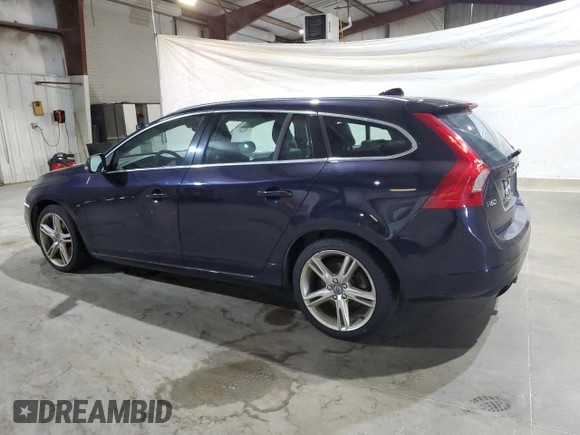2016 Volvo V60 T5 Premier z VIN YV1612SK2G1309887, wystawiony jako Copart lot #59885775 z przebiegiem 139 271 mil mil oraz Czysty tytuł • Clean title. Historia ofert i sprzedaży dostępna na DreamBid. Obrazek 2.