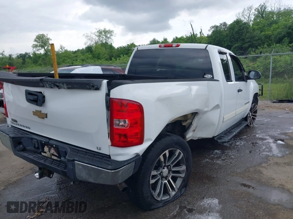 2008 Chevrolet Silverado 1500 1LT with VIN 2GCEC19J981115436, listed as a IAAI auction lot 42064054 with 168,585 mi miles and . Bid and sale history available at DreamBid. Image 4.