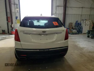 2017 Cadillac XT5 Luxury FWD z VIN 1GYKNBRS3HZ133587, wystawiony jako Copart lot #53570065 z przebiegiem 98 181 mil mil oraz Tytuł czysty. Historia ofert i sprzedaży dostępna na DreamBid. Obrazek 6.
