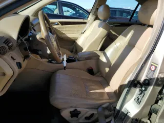 2001 Mercedes-Benz C 230/260/280/320 z VIN WDBRF61J91F024553, wystawiony jako Copart lot #80091594 z przebiegiem Nie podano mil oraz Szkoda całkowita • Salvage title. Historia ofert i sprzedaży dostępna na DreamBid. Obrazek 7.