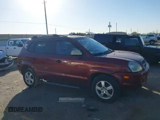 2005 Hyundai Tucson GL with VIN KM8JM12B75U108866, listed as a IAAI auction lot 41218960 with 111,319 mi miles. Bid and sale history available at carsss.com. Image 13.