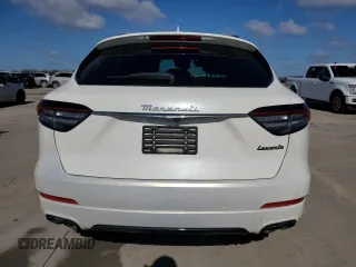 2022 Maserati Levante GT with VIN ZN661XUA1NX400259, listed as a Copart auction lot 42531984 with 26,229 mi miles. Bid and sale history available at carsss.com. Image 6.