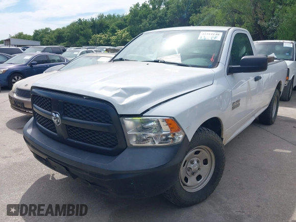 2017 Ram 1500 Tradesman z VIN 3C6JR6DG5HG774182, wystawiony jako IAAI lot #42314140 z przebiegiem 132 895 mil mil oraz . Historia ofert i sprzedaży dostępna na DreamBid. Obrazek 17.