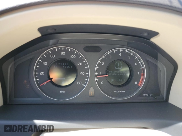 2008 Volvo V70 with VIN YV1BW982281036449, listed as a Copart auction lot 49309305 with 173,111 mi miles and Salvage Title. Bid and sale history available at DreamBid. Image 9.