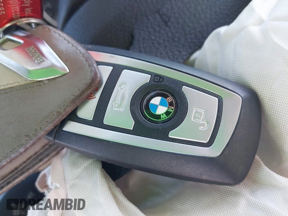 2013 BMW 3 Series 328i with VIN WBA3A5C54DF351332, listed as a IAAI auction lot 41547266 with 102,403 mi miles. Bid and sale history available at carsss.com. Image 11.