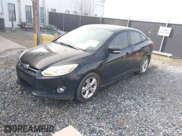 2012 Ford Focus SE with VIN 1FAHP3F25CL256409, listed as a IAAI auction lot 41886182 with 205,975 mi miles. Bid and sale history available at carsss.com. Image 2.