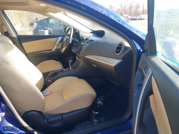 2013 Mazda Mazda3 i Grand Touring with VIN JM1BL1WP6D1774313, listed as a IAAI auction lot 41289254 with 105,283 mi miles. Bid and sale history available at carsss.com. Image 5.