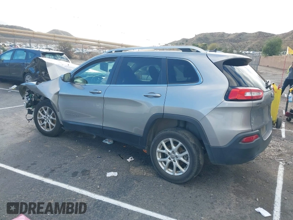 2016 Jeep Cherokee Latitude with VIN 1C4PJLCB8GW200545, listed as a IAAI auction lot 41593688 with 1 mi miles. Bid and sale history available at carsss.com. Image 3.
