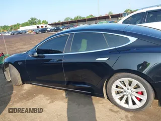 2018 Tesla Model S 75D with VIN 5YJSA1E45JF269282, listed as a IAAI auction lot 42404695 with 251,795 mi miles and . Bid and sale history available at DreamBid. Image 15.