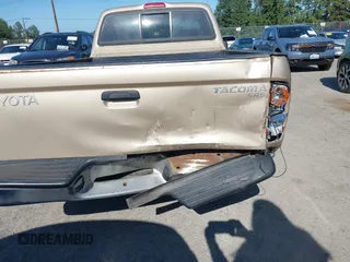 2002 Toyota Tacoma z VIN 5TEVL52NX2Z143074, wystawiony jako IAAI lot #42379132 z przebiegiem 288 039 mil mil oraz . Historia ofert i sprzedaży dostępna na DreamBid. Obrazek 6.