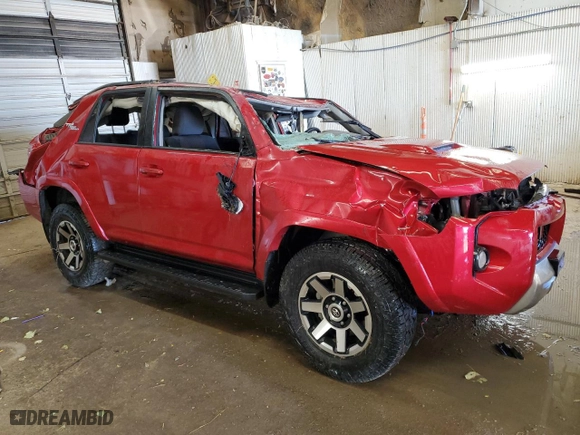 2020 Toyota 4Runner SR5 with VIN JTEBU5JR3L5775533, listed as a Copart auction lot 75558263 with 105,926 mi miles and Salvage Title. Bid and sale history available at carsss.com. Image 4.