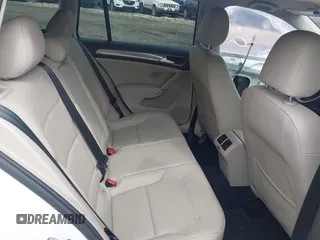 2017 Volkswagen Golf S с VIN 3VWH17AUXHM523431, выставлен на аукционе IAAI как лот 42381553 с пробегом 68 240 миль миль и . История ставок и продаж доступна на DreamBid. Изображение 8.