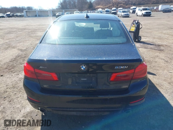 2019 BMW 5 Series 530i xDrive z VIN WBAJA7C57KWW27356, wystawiony jako IAAI lot #41711504 z przebiegiem 183 294 mil mil oraz . Historia ofert i sprzedaży dostępna na DreamBid. Obrazek 16.