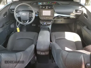 2020 Toyota Prius L Eco with VIN JTDKARFUXL3120671, listed as a Copart auction lot 57913335 with 67,933 mi miles and Salvage title. Bid and sale history available at DreamBid. Image 8.