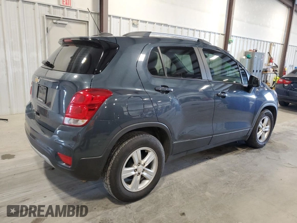 2022 Chevrolet Trax LT z VIN KL7CJLSM3NB530483, wystawiony jako Copart lot #51300365 z przebiegiem 60 386 mil mil oraz Szkoda całkowita • Salvage title. Historia ofert i sprzedaży dostępna na DreamBid. Obrazek 3.