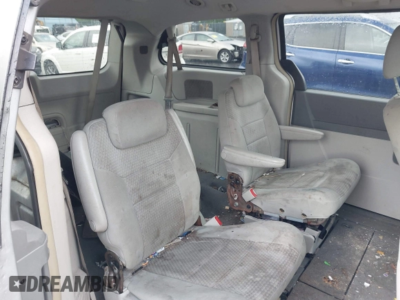 2010 Chrysler Town & Country Touring with VIN 2A4RR5D18AR151604, listed as a IAAI auction lot 42208309 with 207,886 mi miles and . Bid and sale history available at DreamBid. Image 8.