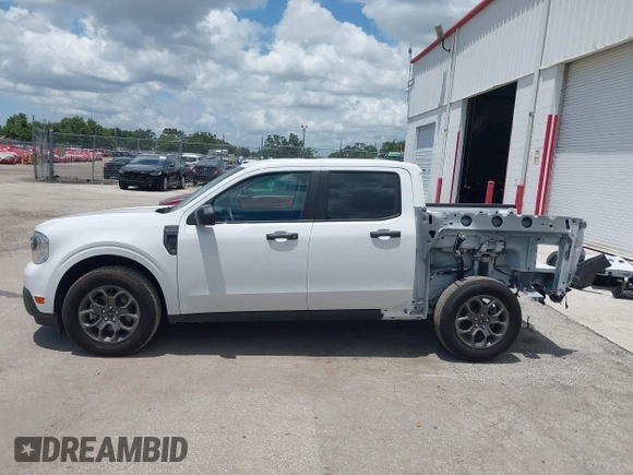 2024 Ford Maverick XLT with VIN 3FTTW8H95RRB40930, listed as a IAAI auction lot 42751253 with 6,596 mi miles and . Bid and sale history available at DreamBid. Image 15.