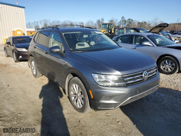 2019 Volkswagen Tiguan S with VIN 3VV0B7AX0KM041552, listed as a Copart auction lot 43811925 with 67,980 mi miles and Salvage Title. Bid and sale history available at carsss.com. Image 4.