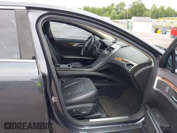 2013 Lincoln MKZ with VIN 3LN6L2JK1DR824359, listed as a IAAI auction lot 42340362 with 151,893 mi miles and . Bid and sale history available at DreamBid. Image 5.
