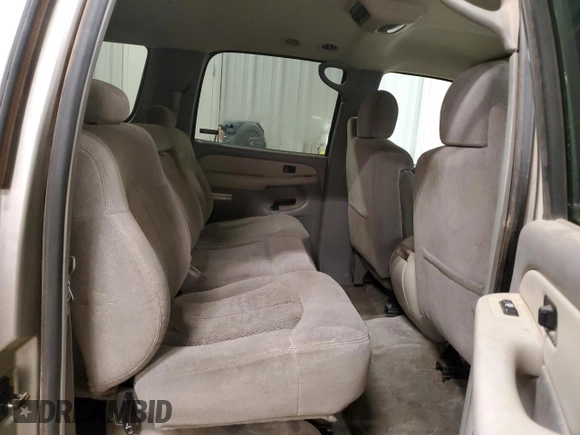 2001 Chevrolet Suburban LS с VIN 3GNFK16T11G159397, выставлен на аукционе Copart как лот 54366085 с пробегом 237 806 миль миль и Чистый • Clean title. История ставок и продаж доступна на DreamBid. Изображение 10.