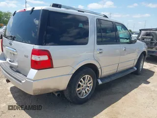 2010 Ford Expedition Limited z VIN 1FMJU1K5XAEA58768, wystawiony jako IAAI lot #42373092 z przebiegiem 293 134 mil mil oraz . Historia ofert i sprzedaży dostępna na DreamBid. Obrazek 4.
