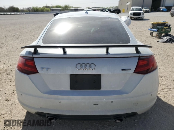 2018 Audi TT z VIN TRUC5AFV3J1001815, wystawiony jako Copart lot #49773065 z przebiegiem Nie podano mil oraz Szkoda całkowita • Salvage title. Historia ofert i sprzedaży dostępna na DreamBid. Obrazek 6.