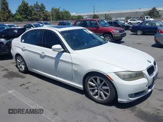 2009 BMW 3 Series 328i with VIN WBAPH53579A436392, listed as a IAAI auction lot 42594723 with 186,386 mi miles and . Bid and sale history available at DreamBid. Image 1.