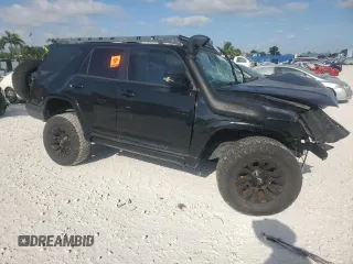 2020 Toyota 4Runner SR5 with VIN JTEBU5JRXL5813453, listed as a Copart auction lot 57989315 with Not provided miles and Non repairable. Bid and sale history available at DreamBid. Image 4.