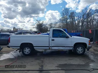 1996 Chevrolet Silverado 1500 with VIN 1GCEC14M5TZ100322, listed as a IAAI auction lot 41785244 with 181,476 mi miles and . Bid and sale history available at DreamBid. Image 13.