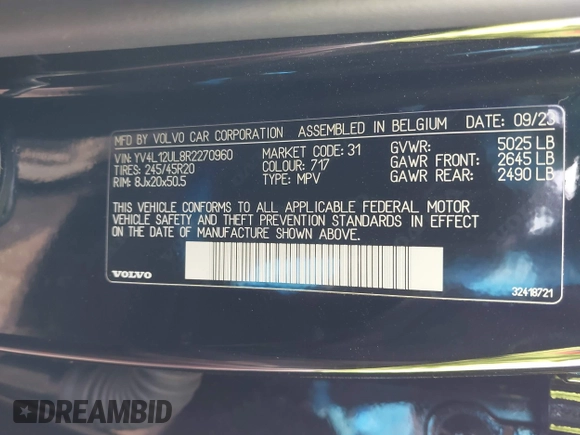 2024 Volvo XC40 Plus Dark Theme with VIN YV4L12UL8R2270960, listed as a IAAI auction lot 41642556 with 5,909 mi miles and . Bid and sale history available at DreamBid. Image 9.