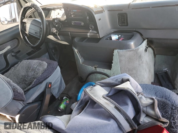 1996 Ford Econoline Cargo with VIN 1FDEE14Y2THB17450, listed as a Copart auction lot 82011424 with Not Provided miles and Clean Title. Bid and sale history available at DreamBid. Image 8.