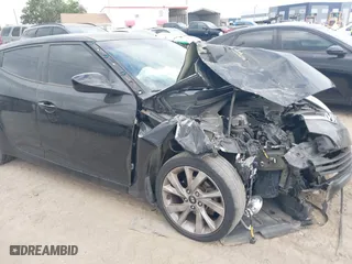 2016 Hyundai Veloster with VIN KMHTC6AD6GU251094, listed as a IAAI auction lot 41971550 with 97,744 mi miles. Bid and sale history available at carsss.com. Image 6.