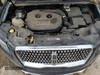 2019 Lincoln MKC Standard z VIN 5LMCJ1C97KUL09981, wystawiony jako Copart lot #47930865 z przebiegiem 58 316 mil mil oraz Szkoda całkowita • Salvage title. Historia ofert i sprzedaży dostępna na DreamBid. Obrazek 12.