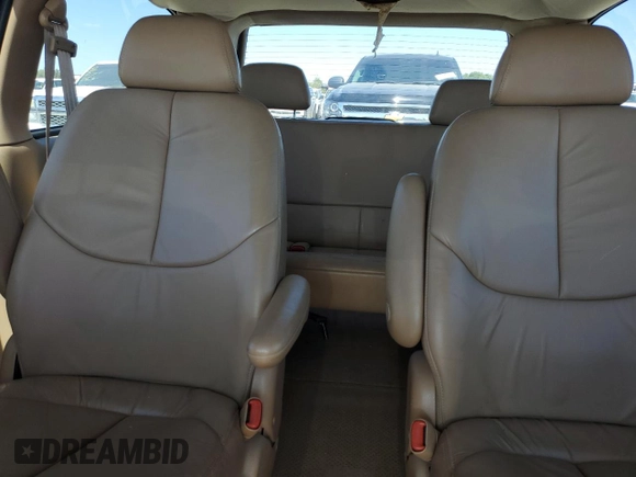 2000 Chrysler Town & Country LXi with VIN 1C4GP54L4YB614402, listed as a Copart auction lot 76287524 with 188,784 mi miles and Clean Title. Bid and sale history available at carsss.com. Image 10.