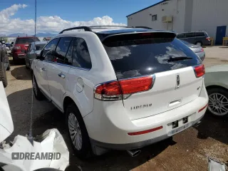 2012 Lincoln MKX with VIN 2LMDJ6JK1CBL02563, listed as a Copart auction lot 71600634 with 177,795 mi miles and Salvage Title. Bid and sale history available at carsss.com. Image 2.
