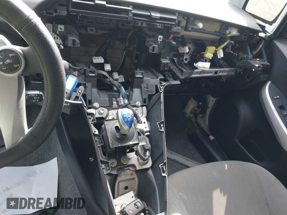 2015 Toyota Prius Four with VIN JTDKN3DU1F0427110, listed as a IAAI auction lot 41666164 with 110,782 mi miles. Bid and sale history available at carsss.com. Image 18.