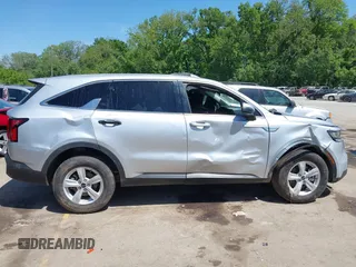 2022 Kia Sorento LX with VIN 5XYRGDLC8NG113406, listed as a IAAI auction lot 42226699 with 60,848 mi miles and . Bid and sale history available at DreamBid. Image 13.