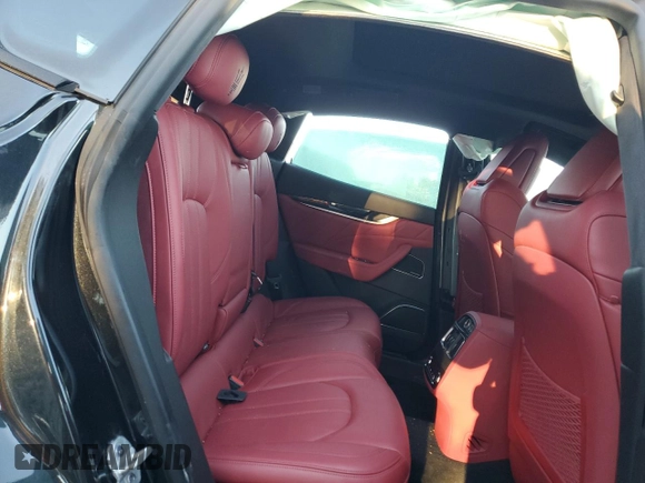 2022 Maserati Levante Modena S with VIN ZN661ZUM5NX396321, listed as a Copart auction lot 87076404 with 38,546 mi miles and Salvage Title. Bid and sale history available at carsss.com. Image 11.