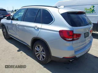 2014 BMW X5 sDrive35i with VIN 5UXKR2C54E0H31217, listed as a IAAI auction lot 41881021 with 163,492 mi miles. Bid and sale history available at carsss.com. Image 3.