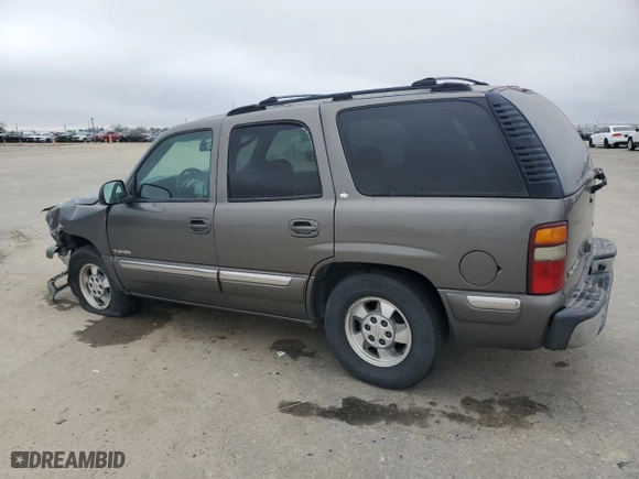 2002 GMC Yukon SLE with VIN 1GKEC13V52J192656, listed as a Copart auction lot 46674605 with 258,336 mi miles and Salvage Title. Bid and sale history available at carsss.com. Image 2.