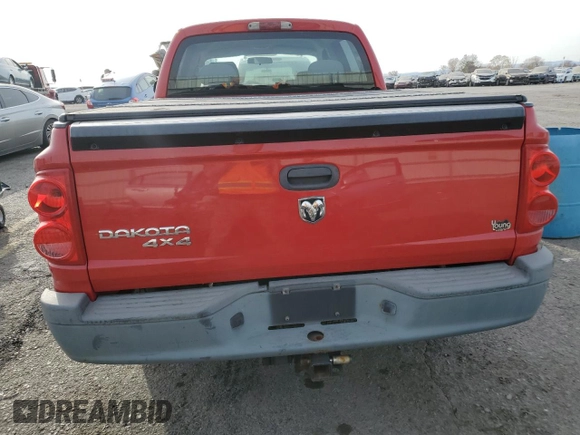 2008 Dodge Dakota SXT z VIN 1D7HW38KX8S542737, wystawiony jako Copart lot #78130834 z przebiegiem 60 496 mil mil oraz Szkoda całkowita • Salvage title. Historia ofert i sprzedaży dostępna na DreamBid. Obrazek 6.