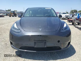 2024 Tesla Model Y с VIN 7SAYGDEDXRF095167, выставлен на аукционе Copart как лот 61676245 с пробегом 12 988 миль миль и Списание • Salvage title. История ставок и продаж доступна на DreamBid. Изображение 5.